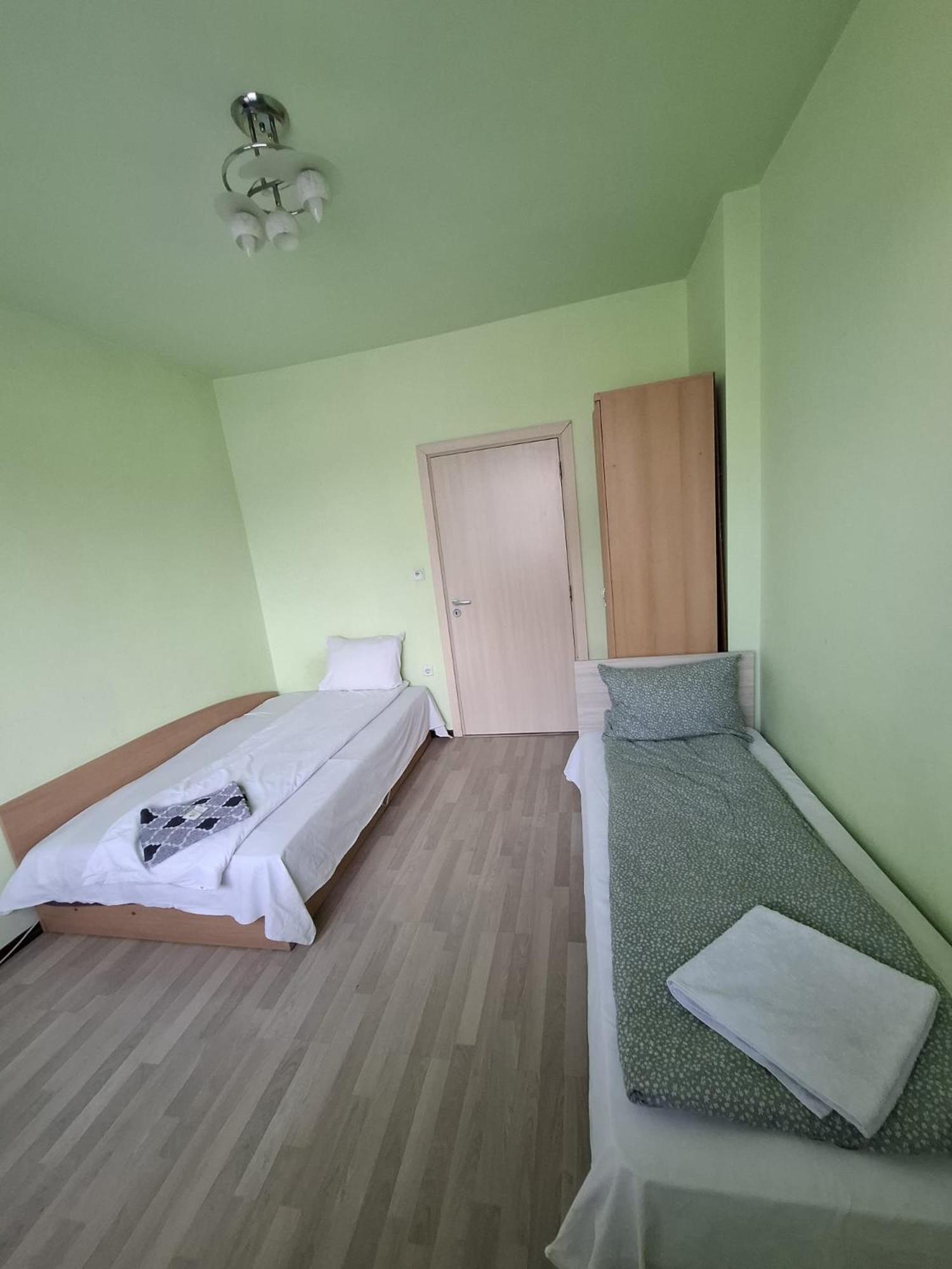Guest Rooms Simona 2 Opanets Экстерьер фото